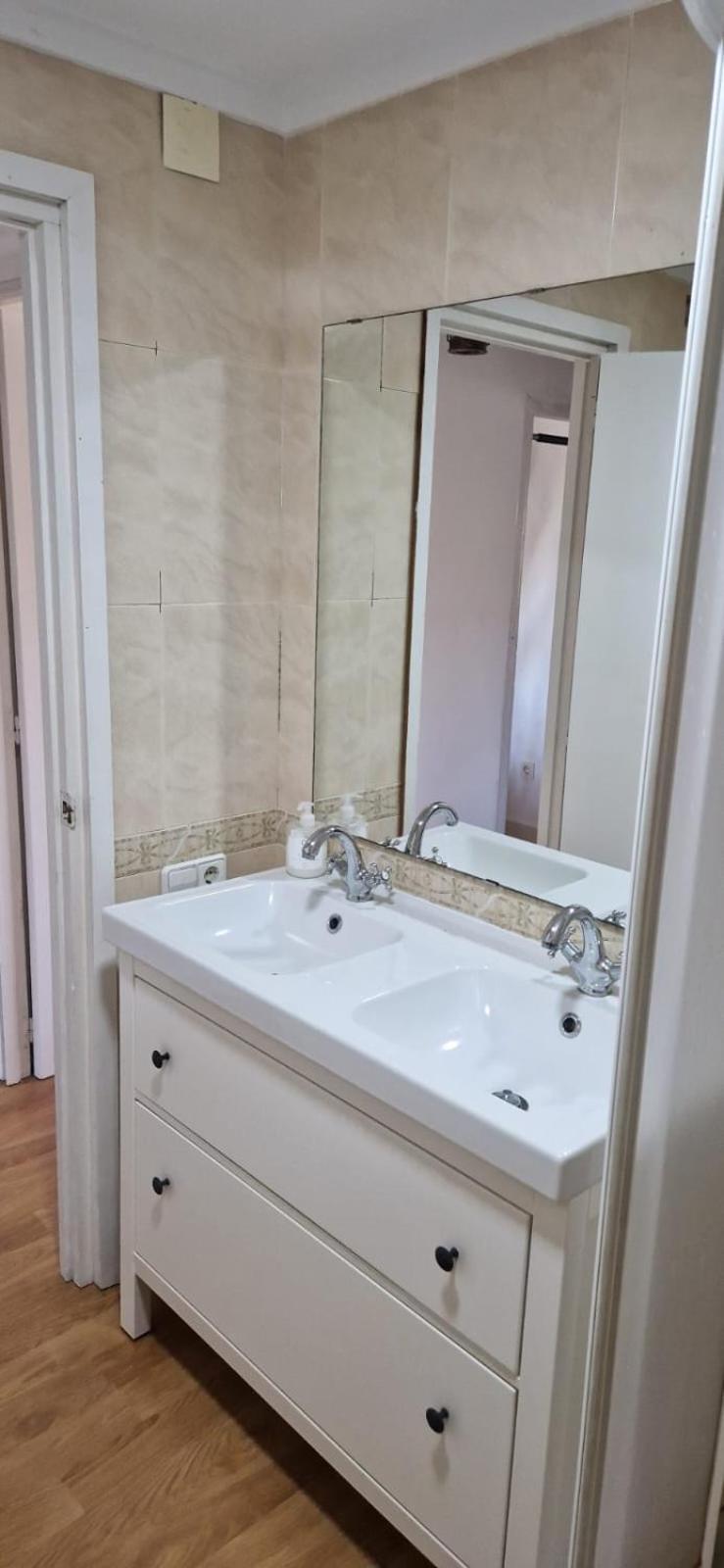 Apartamento En Complejo Residencial Con Piscina 拉波夫拉德法尔纳尔斯 外观 照片