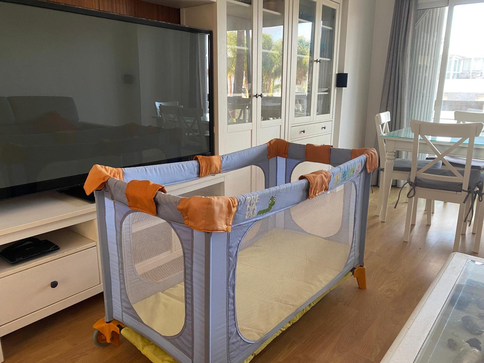 Apartamento En Complejo Residencial Con Piscina 拉波夫拉德法尔纳尔斯 外观 照片
